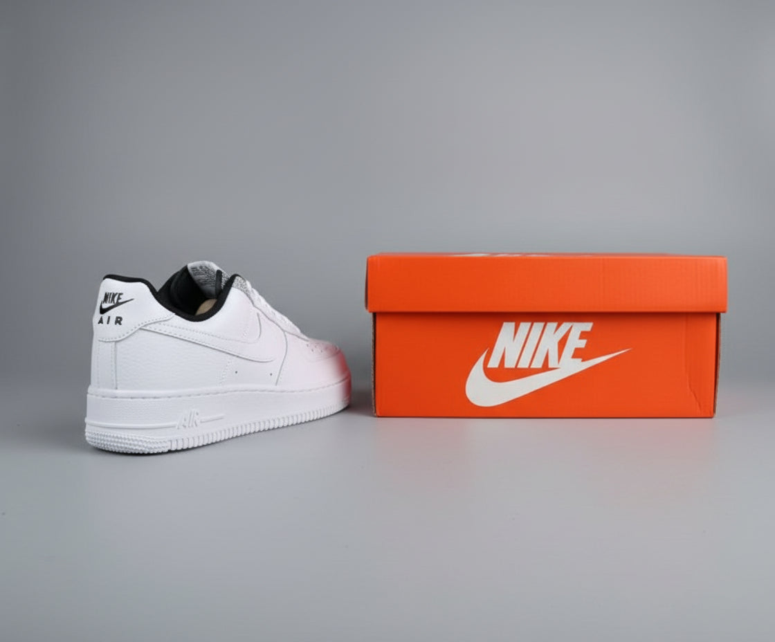 Nike AF 1 Low – White/Black Detail
